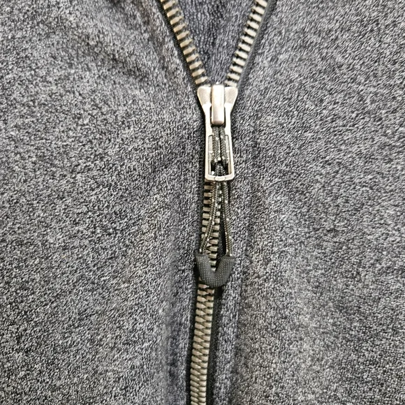 OGIO ENDURANCE Hoodie With John deere Logos - Picture 9 of 9